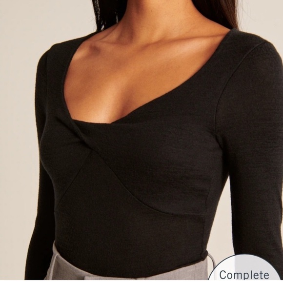 Abercrombie & Fitch Long-Sleeved Soft A & F Cozy Twist Bodysuit Blue Black Knit - Picture 16 of 17